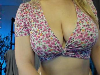 Careful_i_Bite bongacams stream image, 21.06.2025 12:20