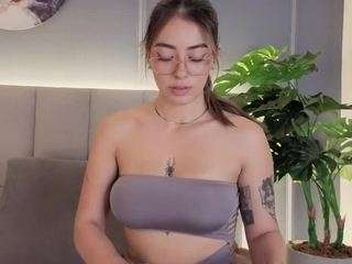 nina-rose camsoda stream image, 23.06.2025 15:30