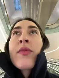 Holly_Play stripchat stream image