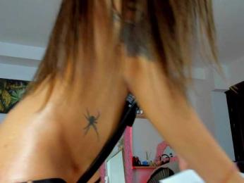 Fancy-t33n bongacams stream image