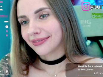 VikkiExtraCheese bongacams stream image