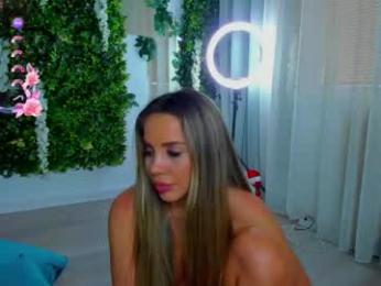 zinasquirts chaturbate stream image