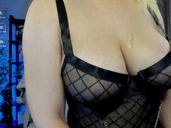 Careful_i_Bite bongacams stream image, 11.07.2025 21:50