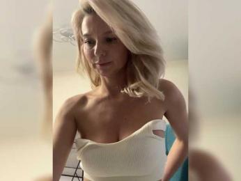 -Molly- bongacams stream image, 12.02.2025 11:10