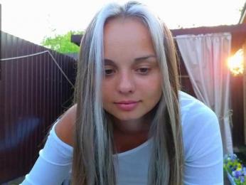 misss-vikki bongacams stream image