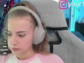 VikkiExtraCheese bongacams stream image