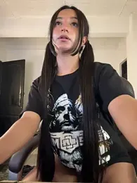 aly_golden_ stripchat stream image, 16.07.2025 04:40