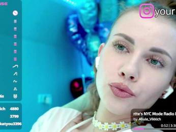 VikkiExtraCheese bongacams stream image