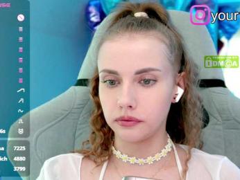 VikkiExtraCheese bongacams stream image