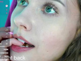 VikkiExtraCheese bongacams stream image