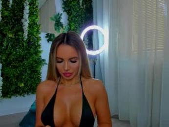 zinasquirts chaturbate stream image