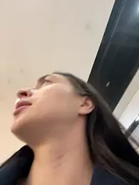 Holly_Play stripchat stream image