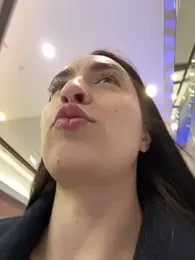 Holly_Play stripchat stream image