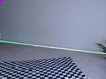 petitebrat chaturbate stream image, 04.08.2025 16:50