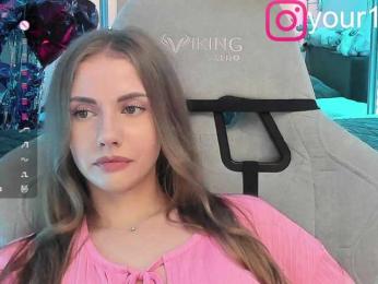 VikkiExtraCheese bongacams stream image