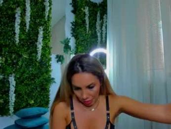 zinasquirts chaturbate stream image