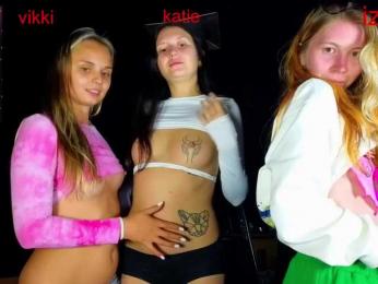 misss-vikki bongacams stream image