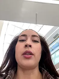 Holly_Play stripchat stream image, 15.08.2025 10:10