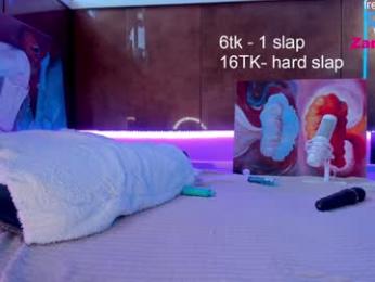 honey_pinkgreen chaturbate stream image, 18.08.2025 04:00
