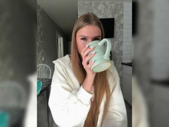 SweetyMia bongacams stream image, 18.08.2025 12:00