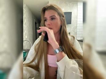 SweetyMia bongacams stream image, 18.08.2025 12:00