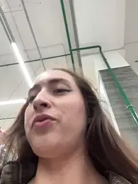 Holly_Play stripchat stream image, 19.08.2025 06:10