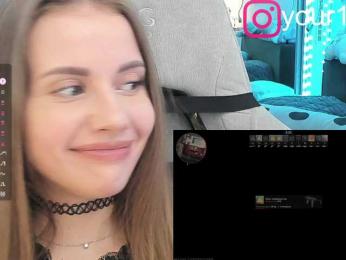 VikkiExtraCheese bongacams stream image