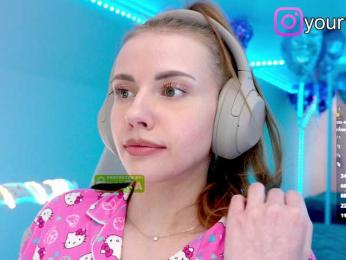 VikkiExtraCheese bongacams stream image