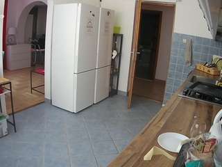 voyeurcam-julmodels-kitchen camsoda stream image