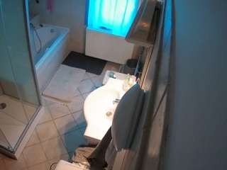 voyeurcam-julmodels-bath-2nd-2 camsoda stream image, 16.08.2025 18:30