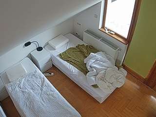 voyeurcam-julmodels-bed-7 camsoda stream image, 19.08.2025 05:10