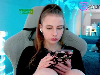 VikkiExtraCheese bongacams stream image