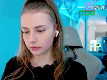 VikkiExtraCheese bongacams stream image