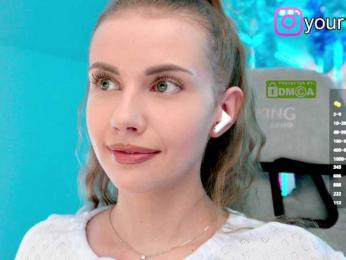 VikkiExtraCheese bongacams stream image