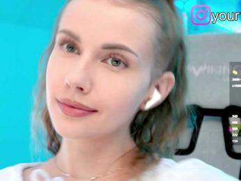 VikkiExtraCheese bongacams stream image