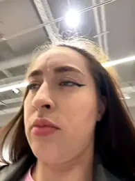 Holly_Play stripchat stream image, 03.09.2025 10:10