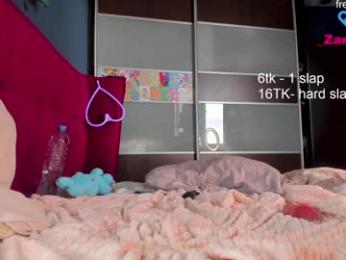 honey_pinkgreen chaturbate stream image, 04.09.2025 08:10