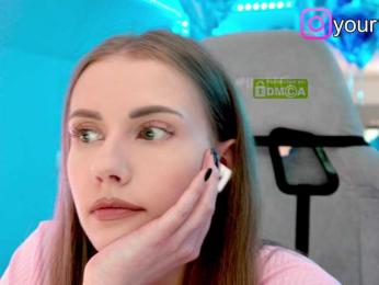 VikkiExtraCheese bongacams stream image