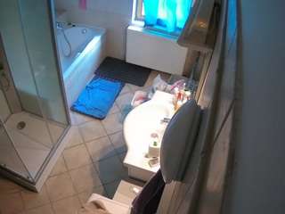 voyeurcam-julmodels-bath-2nd-2 camsoda stream image, 31.08.2025 10:30