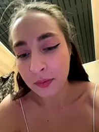 Holly_Play stripchat stream image, 08.09.2025 11:00