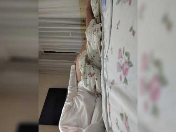 Angelia22 bongacams stream image