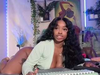 lovely-brown94 camsoda stream image