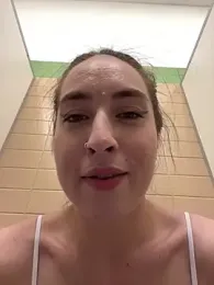 Holly_Play stripchat stream image, 12.09.2025 09:00