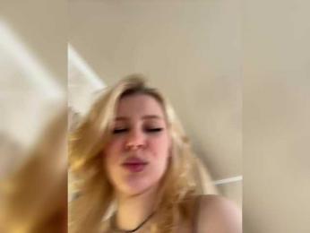 Advaya bongacams stream image