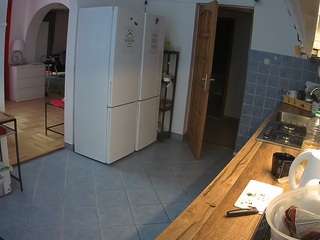 voyeurcam-julmodels-kitchen camsoda stream image