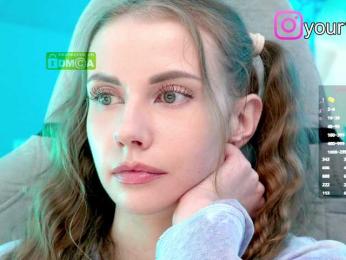 VikkiExtraCheese bongacams stream image