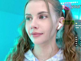 VikkiExtraCheese bongacams stream image