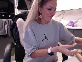 blondalina bongacams stream image, 24.09.2025 12:00