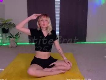 petitebrat chaturbate stream image, 25.09.2025 19:50