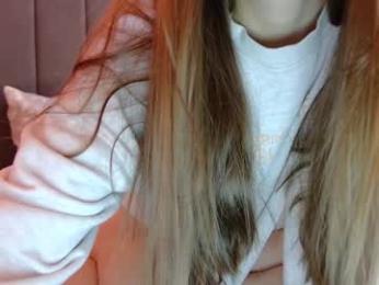 lena___ chaturbate stream image, 28.09.2025 08:30